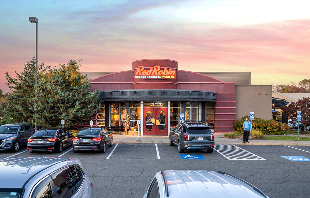 Horvath & Tremblay sells Red Robin in Enfield for $3.65 million